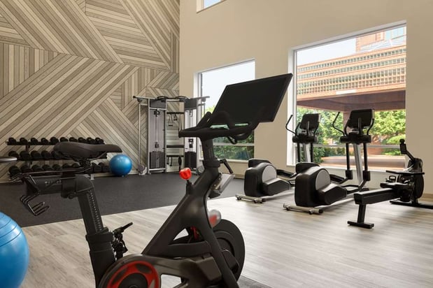 Images DoubleTree by Hilton New York LaGuardia Airport