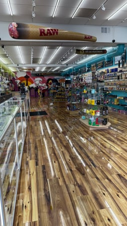 Images World of Smoke & Vape - Queen Anne