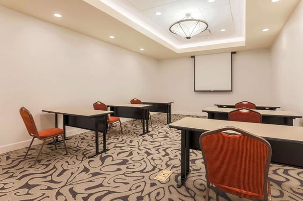 Images Hilton Garden Inn Reno