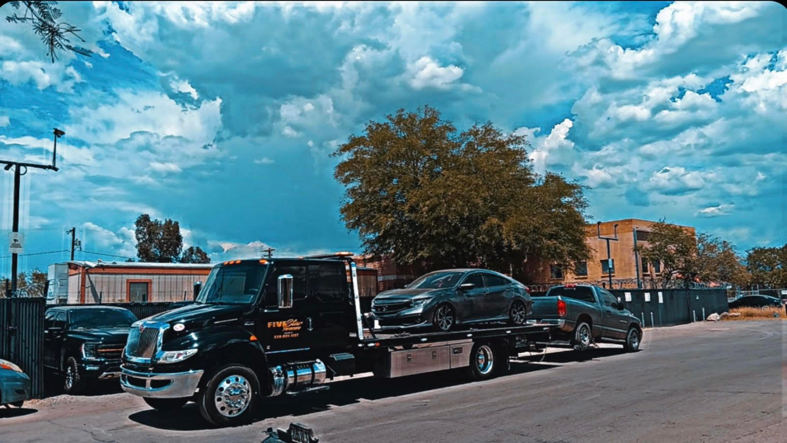 Don't get stuck without a tow truck! Call now! Five Star Towing Tucson (520)631-1197