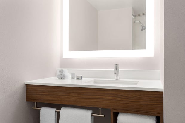 Images Holiday Inn Express San Antonio-Airport by IHG