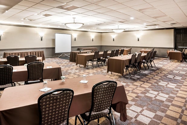 Images Holiday Inn Johnstown-Gloversville by IHG