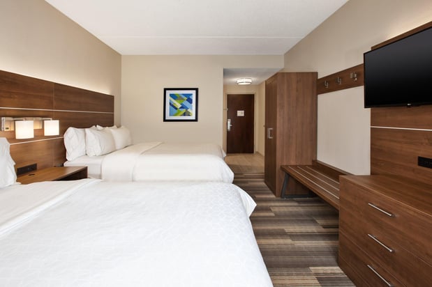 Images Holiday Inn Express & Suites Warrenton by IHG
