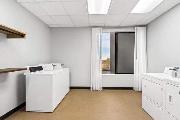 Images Spark by Hilton Phoenix East Mesa