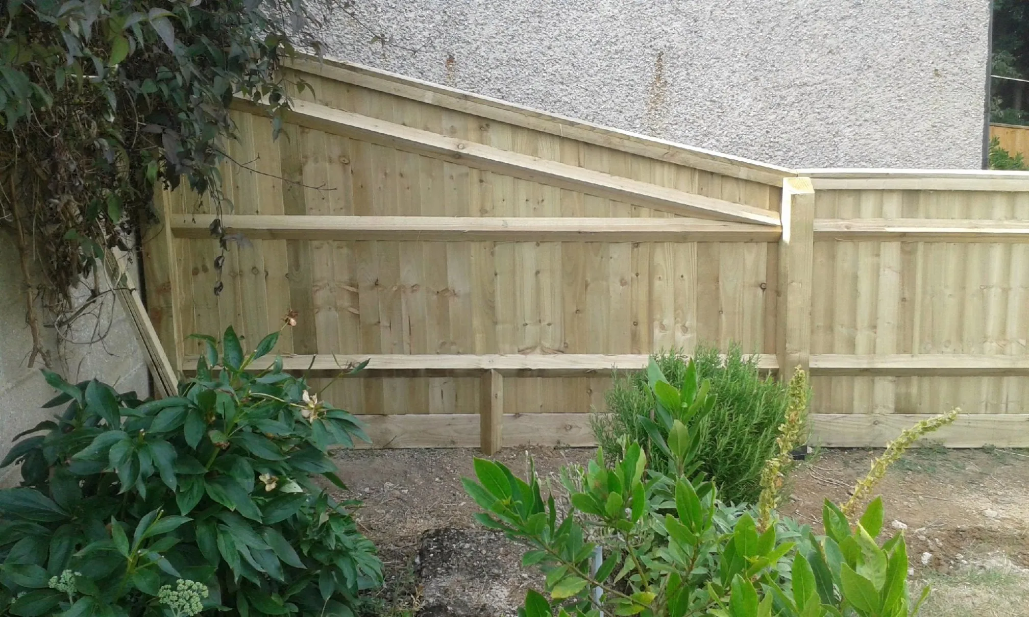 Images Milan Fencing & Landscaping