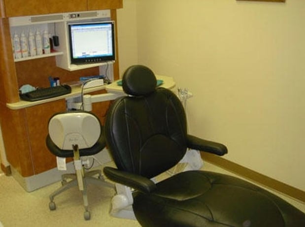 Images Aico Watanabe, DDS