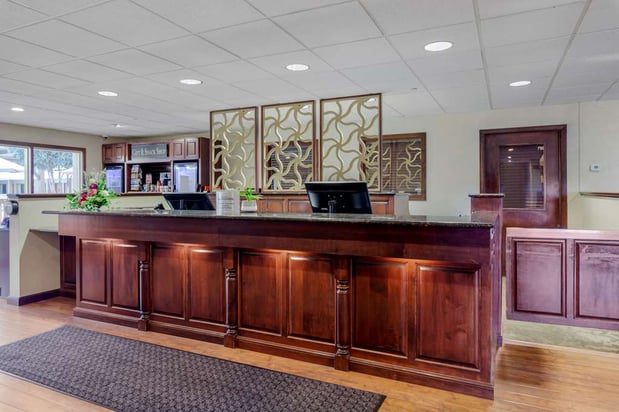 Images Best Western Plus Dubuque Hotel & Conference Center