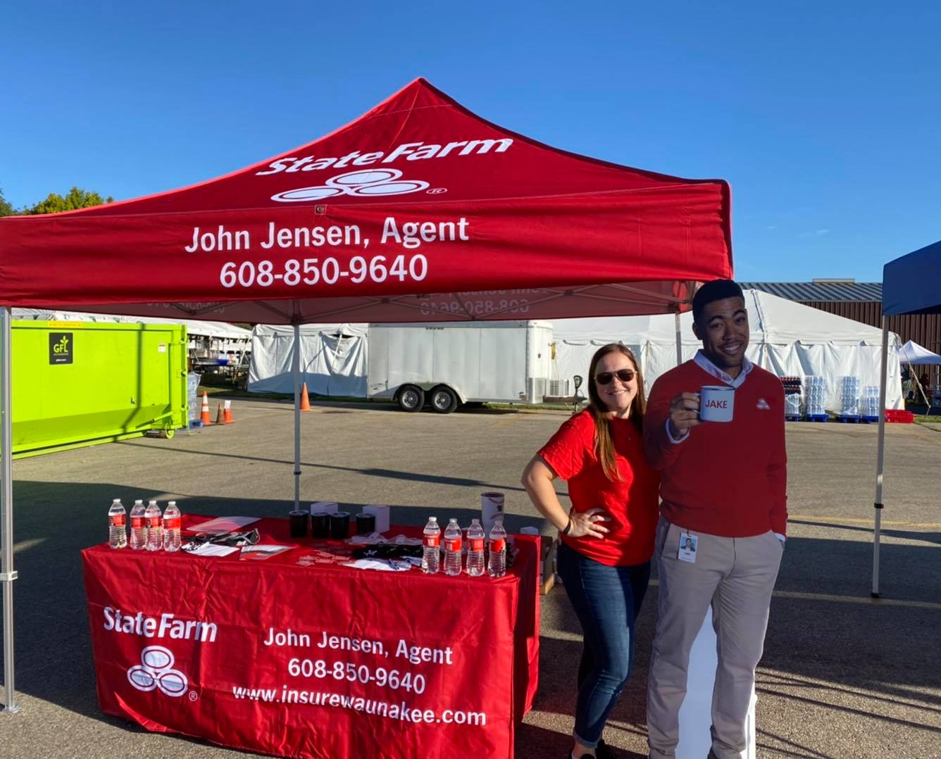 We’re at the WaunaFest Run at Wauktoberfest this morning! Swing by for a selfie with Jake or to talk about a free quote to see if we could save you some money!