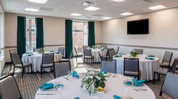 Images Hilton Garden Inn Flint Downtown