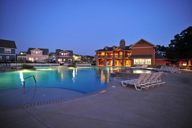 Images The Cottages at Lake Tamaha - Student Housing