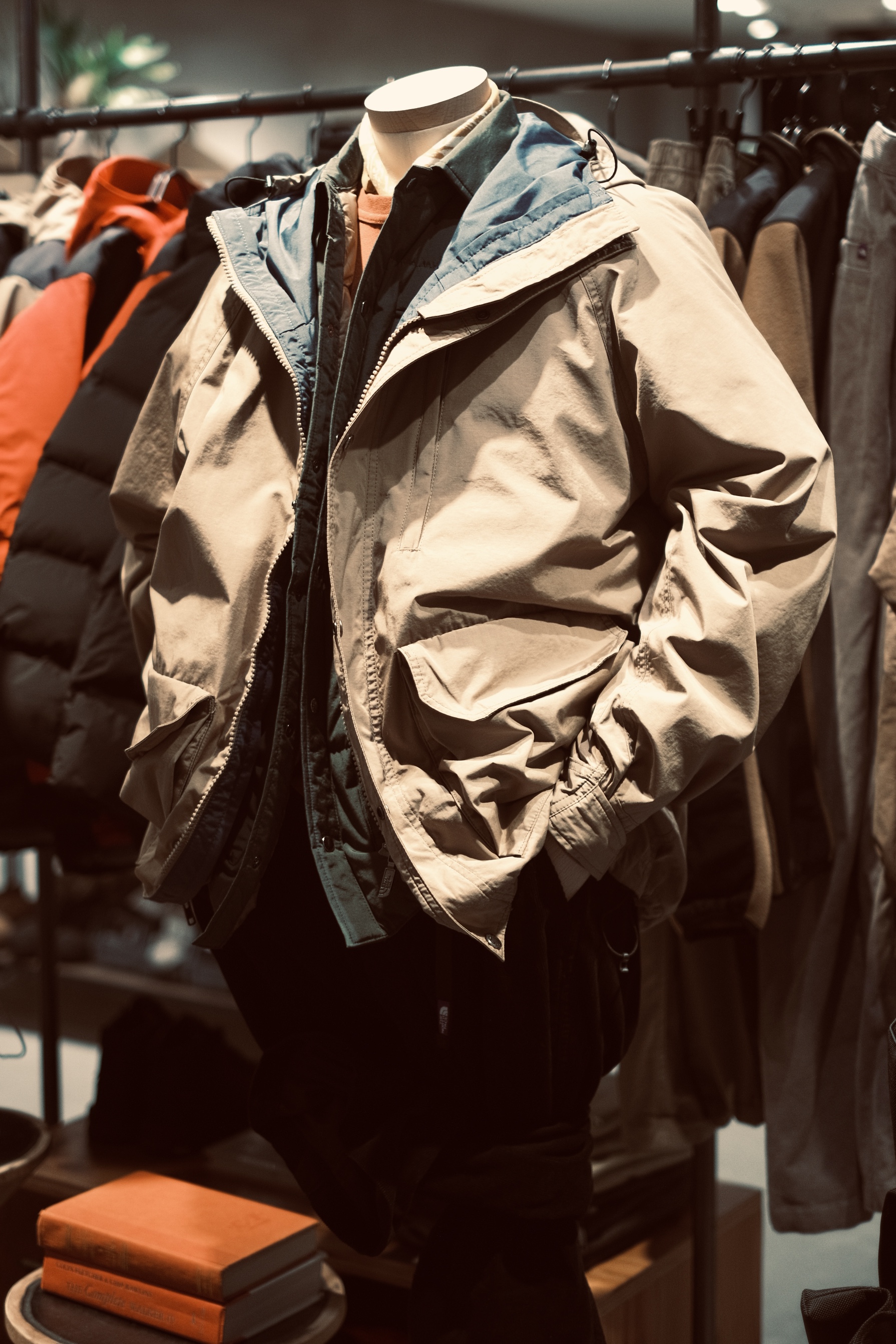 Images THE NORTH FACE MAN (ザ・ノース・フェイス マン) LUCUA1100