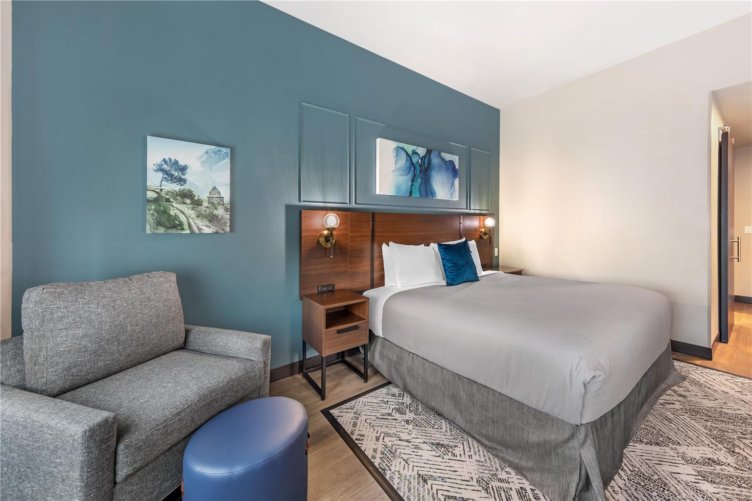 King Guest room