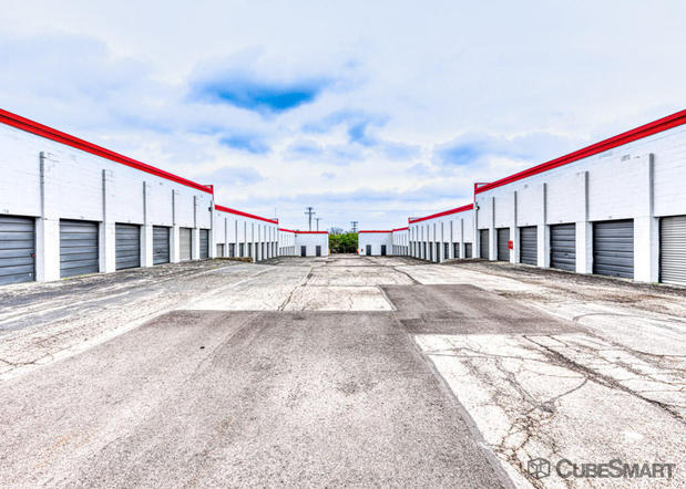 Images CubeSmart Self Storage