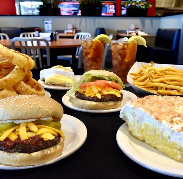 Images Johnnie's Charcoal Broiler
