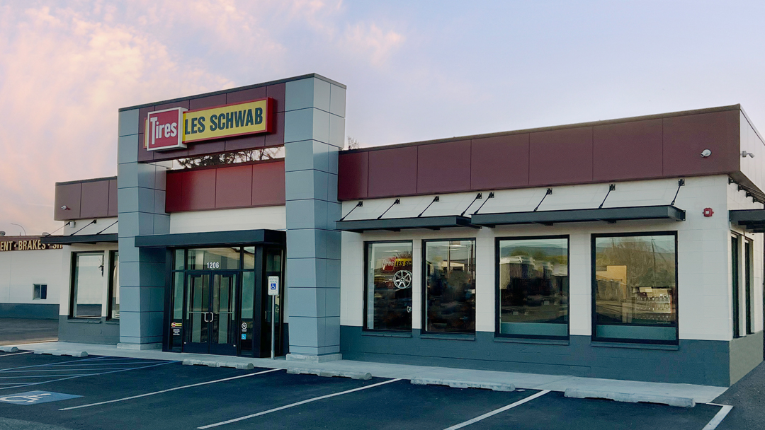 Les Schwab Tire Center