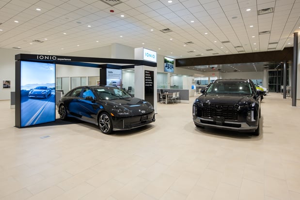 Images Lia Hyundai of Hartford