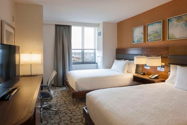 Images Hilton Garden Inn Long Island City New York