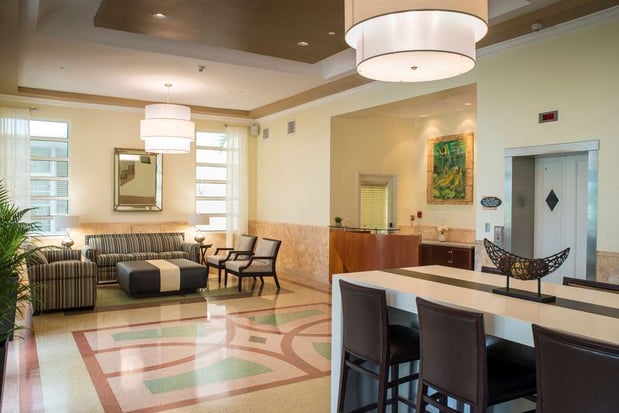 Images Hilton Grand Vacations Club McAlpin Ocean Plaza Miami