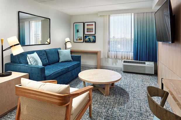 Images Hotel MdR Marina del Rey - a DoubleTree by Hilton
