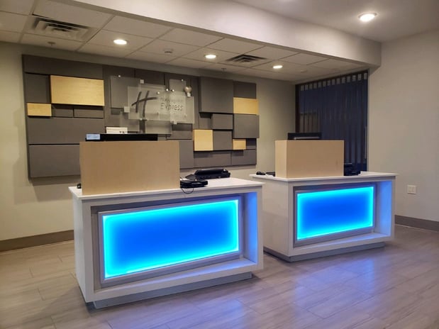 Images Holiday Inn Express & Suites Lincoln Airport by IHG
