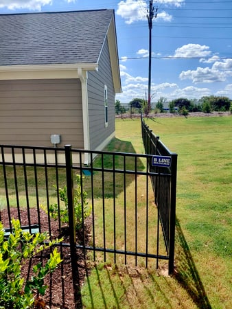 Images B Line Fencing & Services