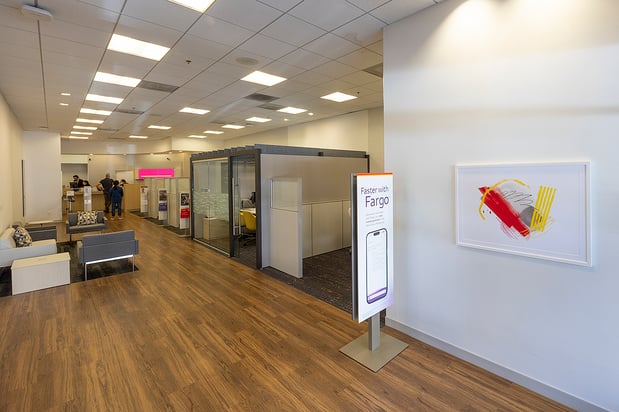 Images Wells Fargo Bank