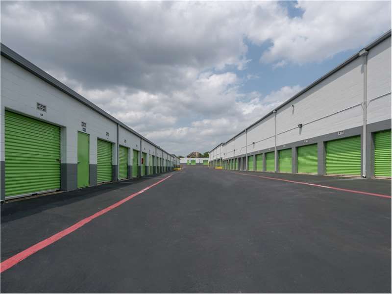 Exterior Units - Extra Space Storage at 1204 W Euless Blvd, Euless, TX 76040