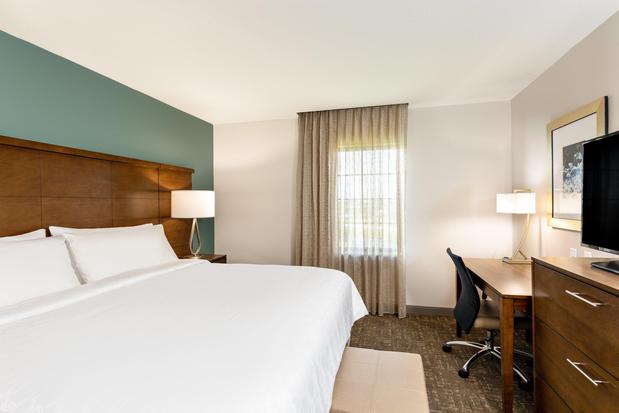 Images Staybridge Suites Fort Lauderdale Airport - West by IHG