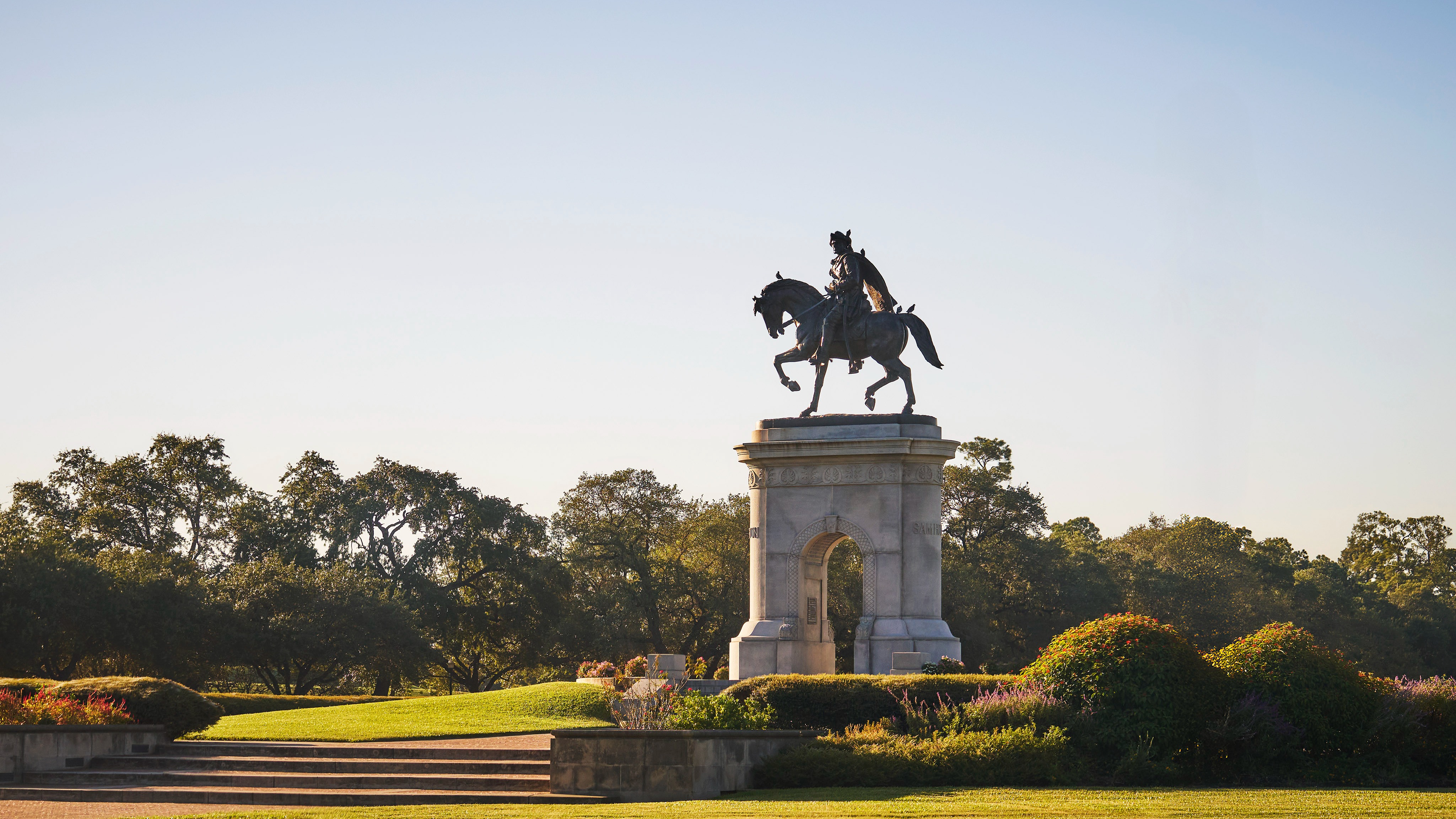 Four Seasons Hotel Houston Image