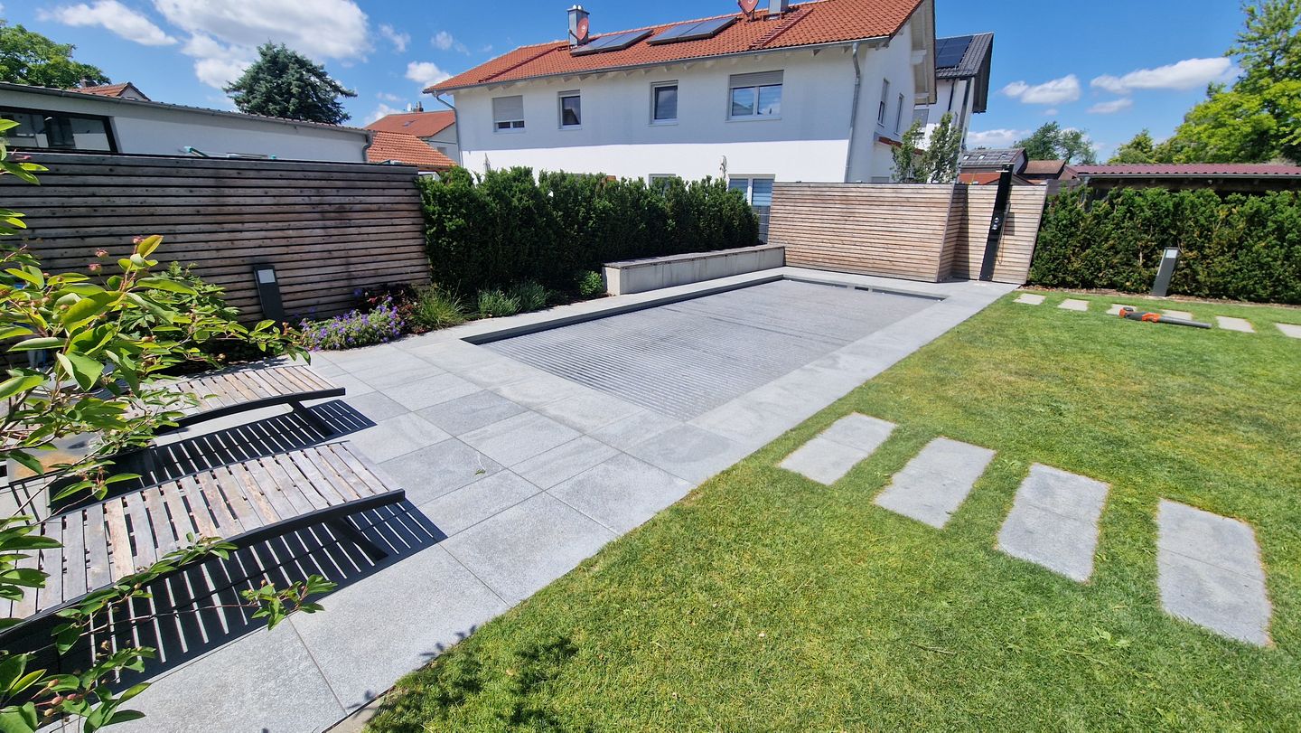 Irouschek Reinhold Gartengestaltung, Siedlerweg 8 in Gottfrieding