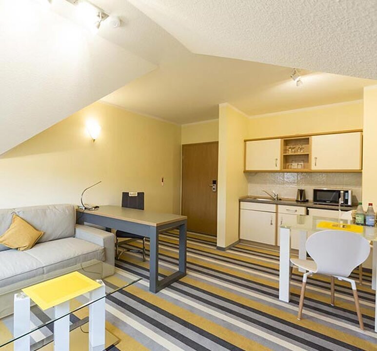 English Romance Service GmbH, Schulenburger Landstraße 262A in Hannover