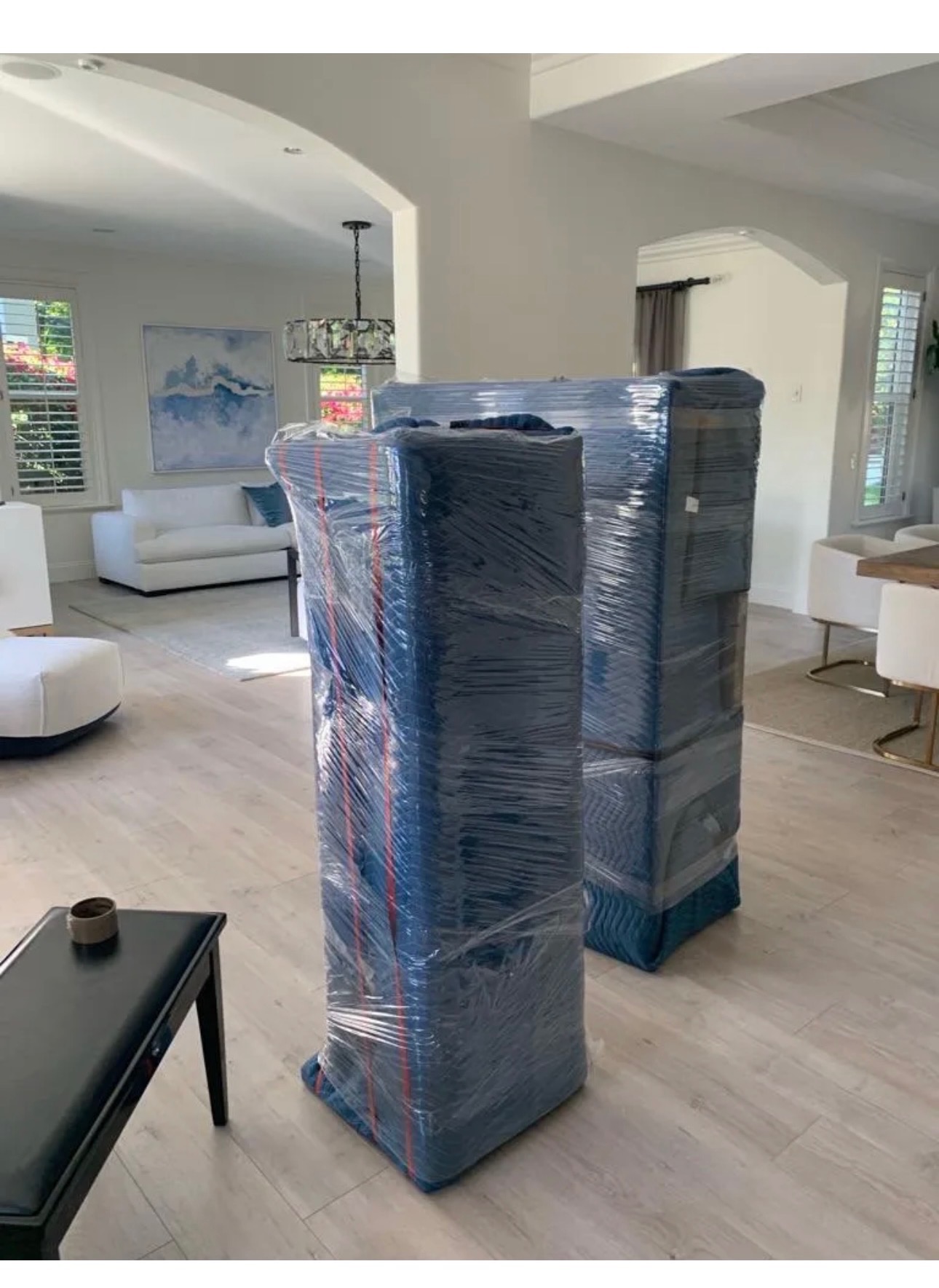 Fast & Professional Movers is a fully licensed and insured moving company serving Southern California. They provide local and long-distance residential moves, business/office moves, professional packing & unpacking, and loading/unloading services with transparent pricing and no hidden fees.