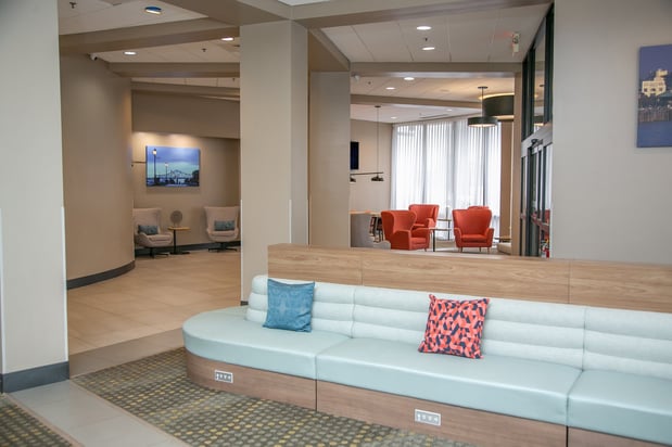 Images Holiday Inn New Orleans West Bank Tower by IHG