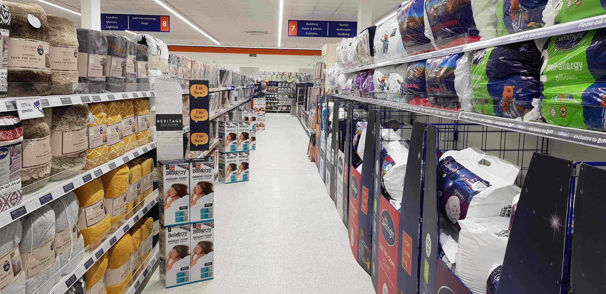 B&M's brand new store in Cowdenbeath stocks a charming range of bedding, including duvet covers, complete bed sets, pillow cases, mattress protectors and much more!