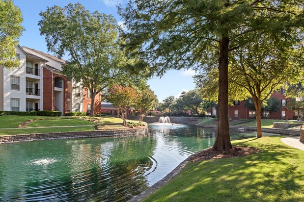 Images Camden Buckingham Apartments