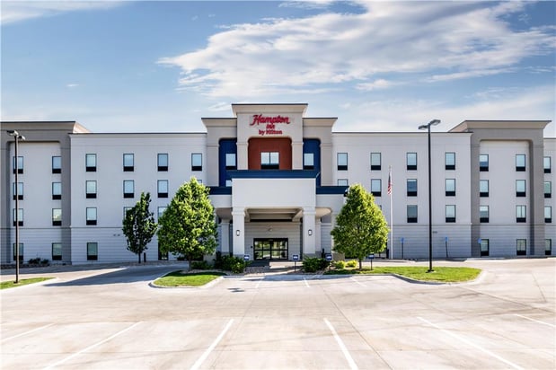 Images Hampton Inn Omaha/West Dodge Road (Old Mill)