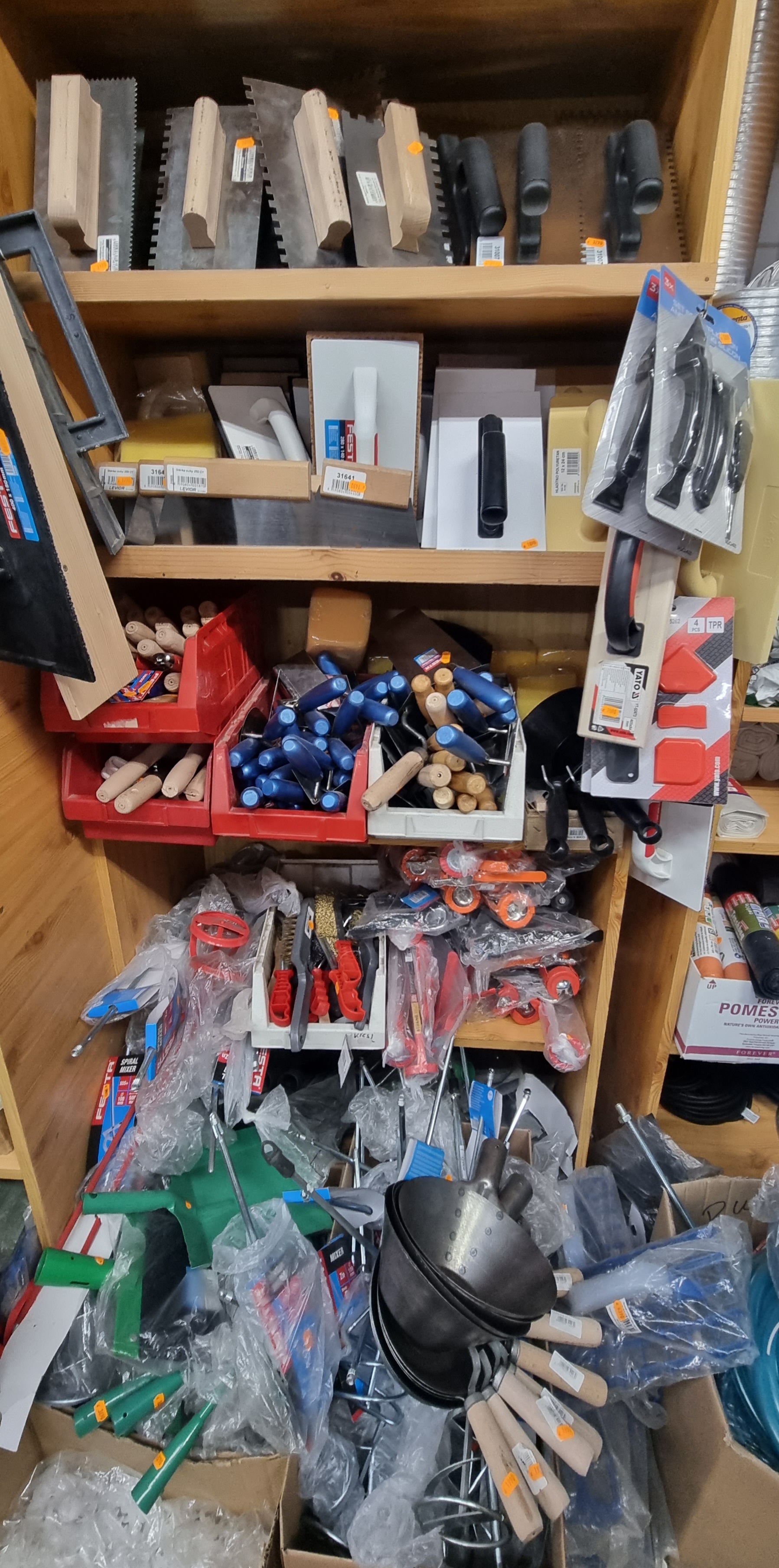 Images 100 Mester Barkácsbolt