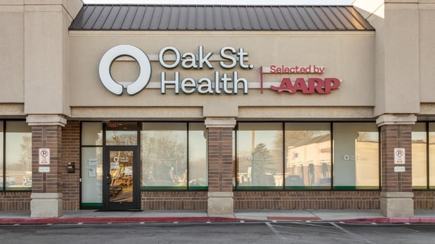 Images Oak Street Health Aurora Primary Care Clinic
