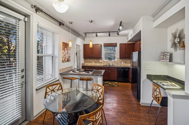 Images Berkshire Aspen Grove Apartments