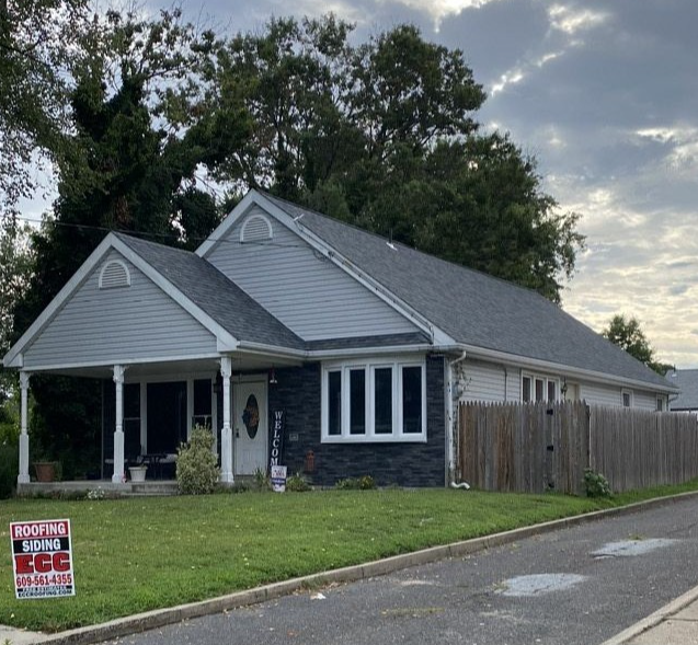 ECC Roofing & Siding