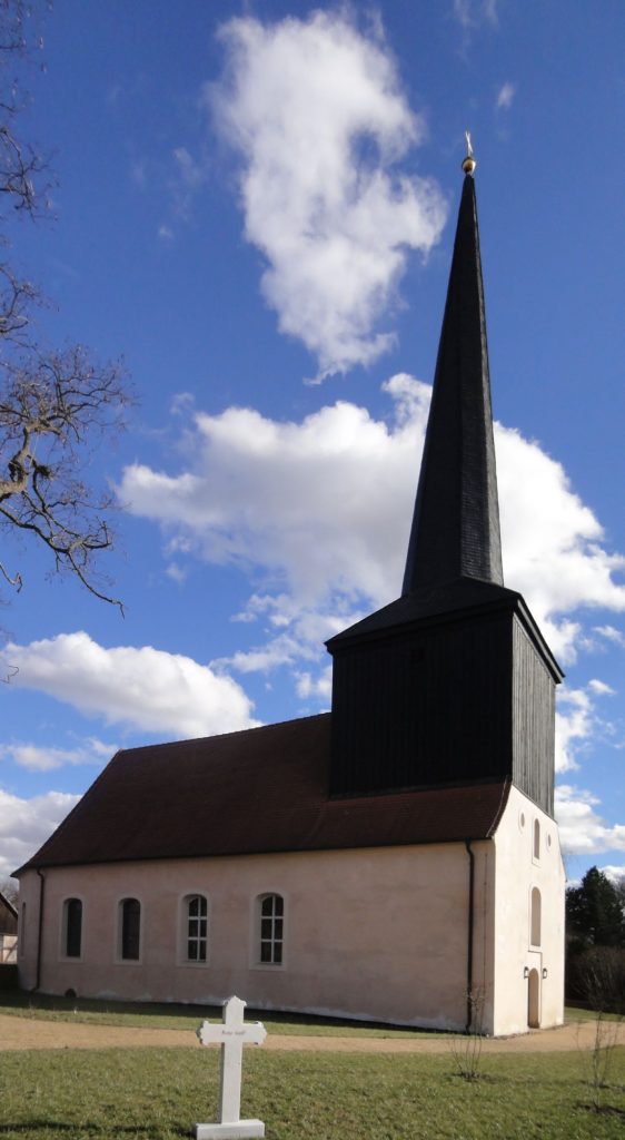 Kirche Garz - Ev. Gesamtkirchengemeinde Temnitz, Luchdamm 18 in Garz