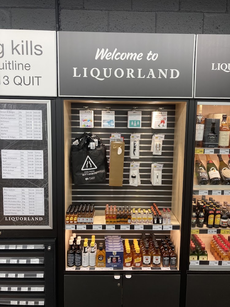 Images Liquorland Warrawong (Bayview)