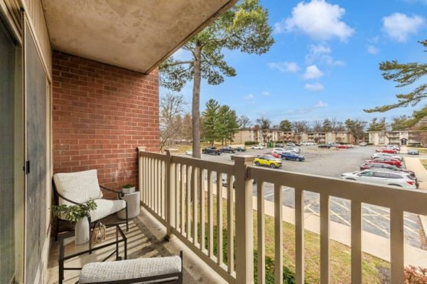 Images Arden Pointe Apartments