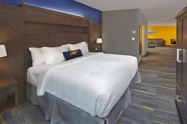 Images Scholar Morgantown, Tapestry Collection by Hilton