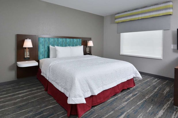 Images Hampton Inn & Suites by Hilton Charlotte North I 485