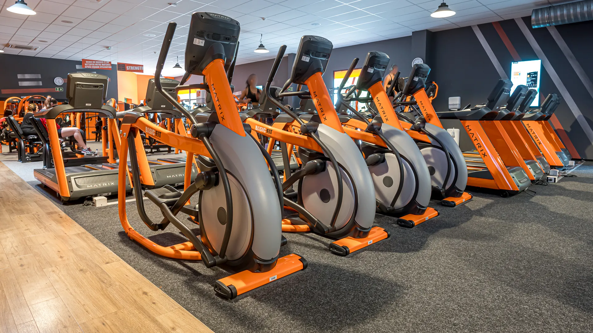 Images Basic-Fit 24/7