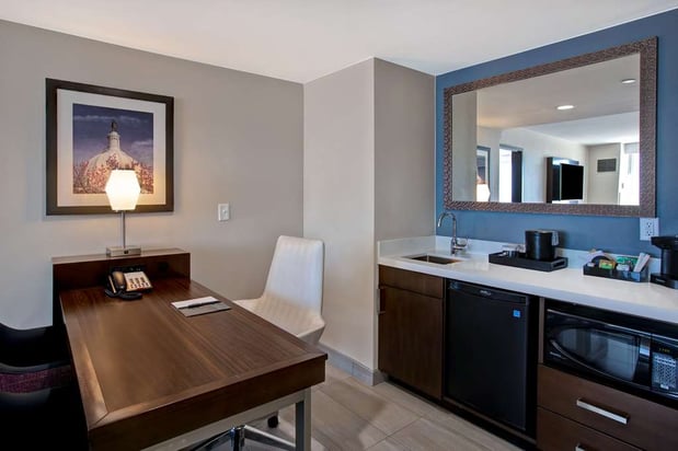 Images Embassy Suites by Hilton Oklahoma City Northwest