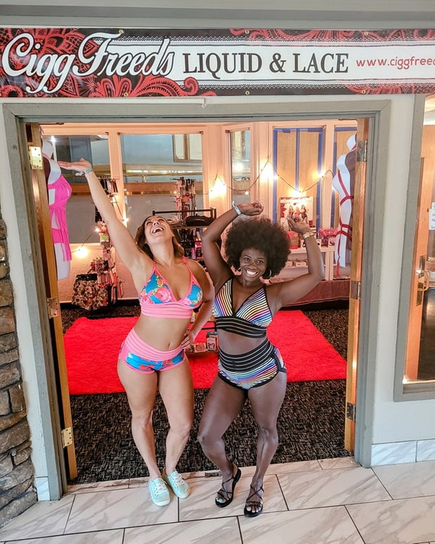 Images Ciggfreeds Liquid and Lace