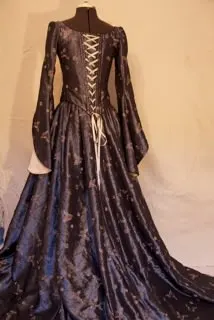 Images Caroline Mirfin