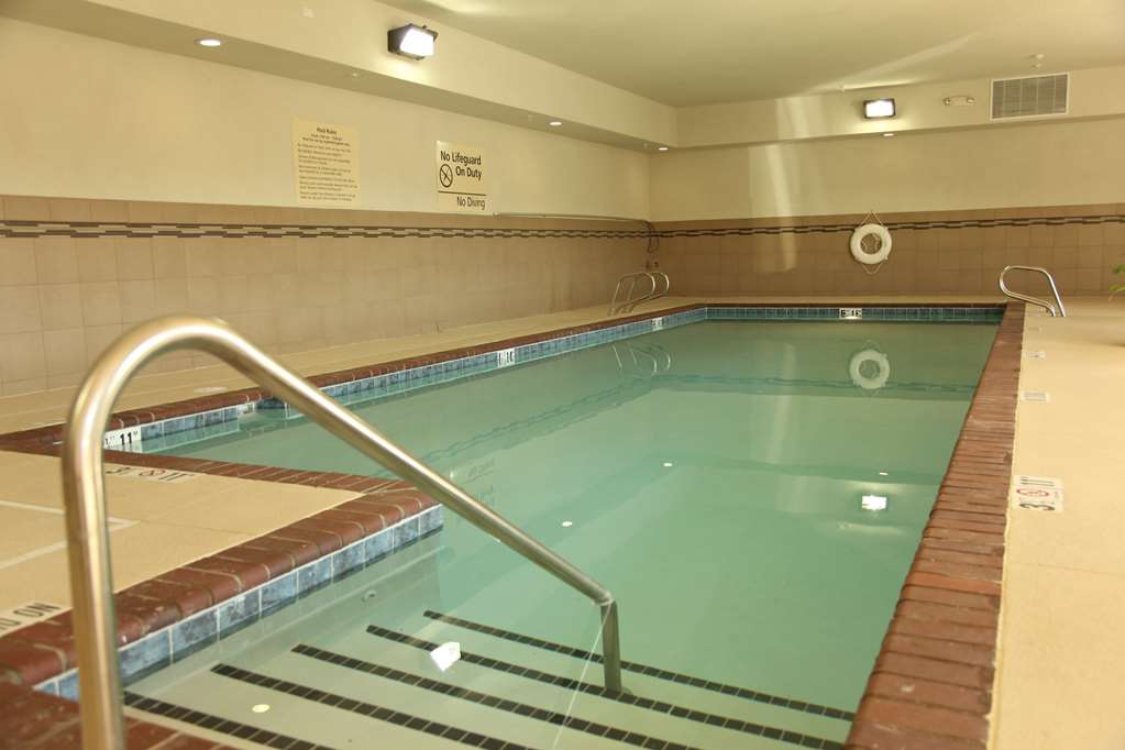 Pool Hampton Inn & Suites Carlsbad Carlsbad (575)725-5700